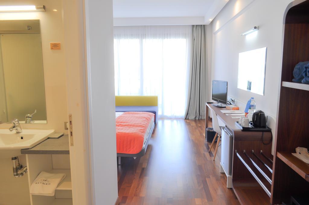 Buca Beach Resort Messíni Extérieur photo