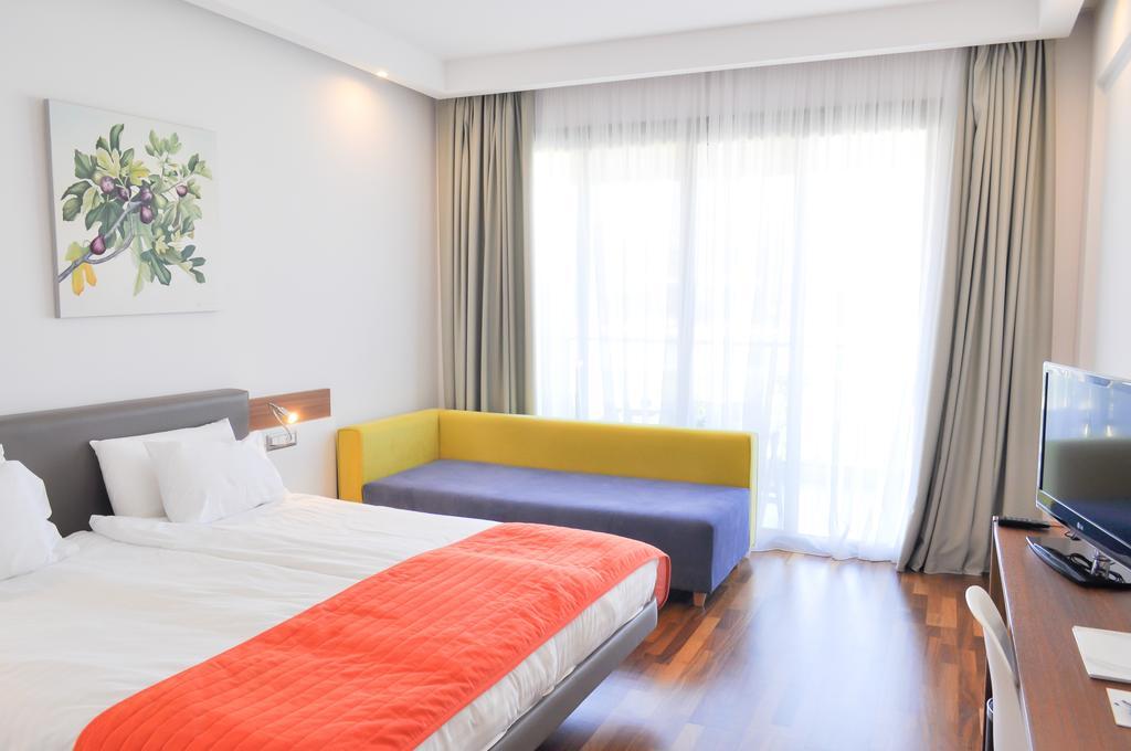 Buca Beach Resort Messíni Extérieur photo